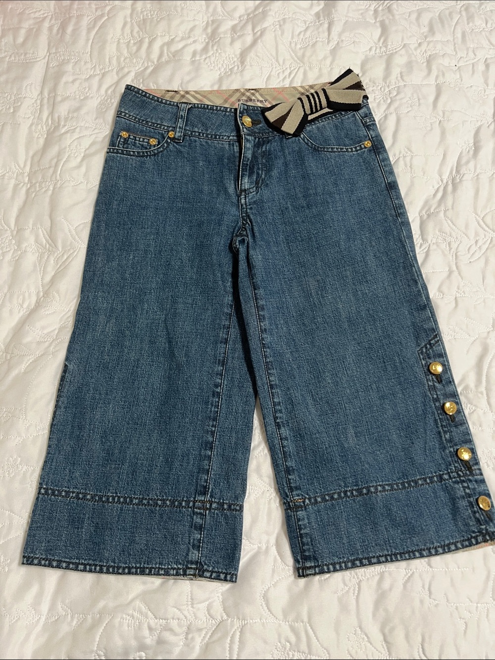 Burberry Blue Label Medium Blue Wide-Leg Cropped Jeans with Gold Buttons